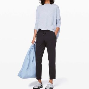Lululemon - On the Fly 7/8 Pant, Black, size 6